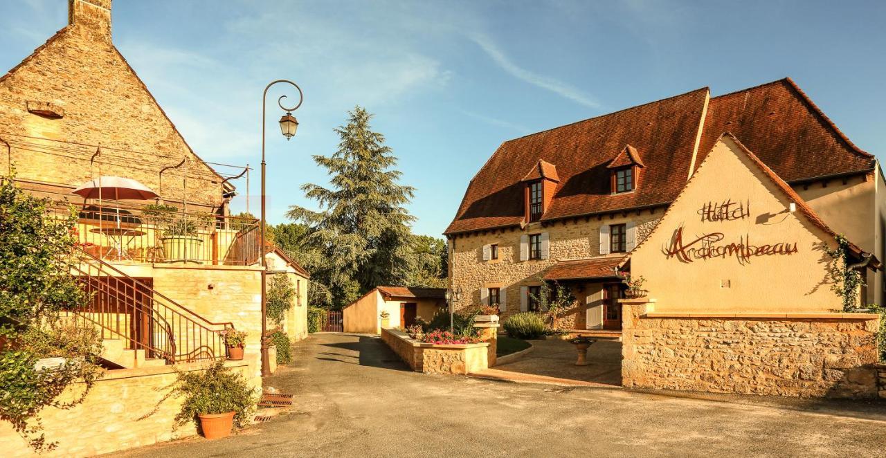 Logis Hotel Archambeau Thonac Екстериор снимка